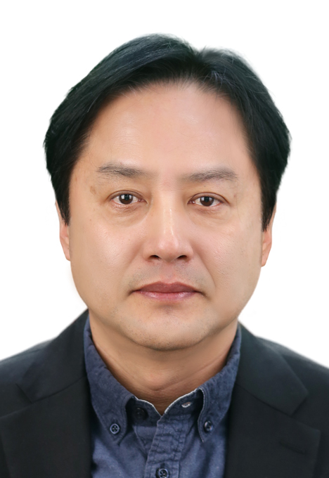 김현남
